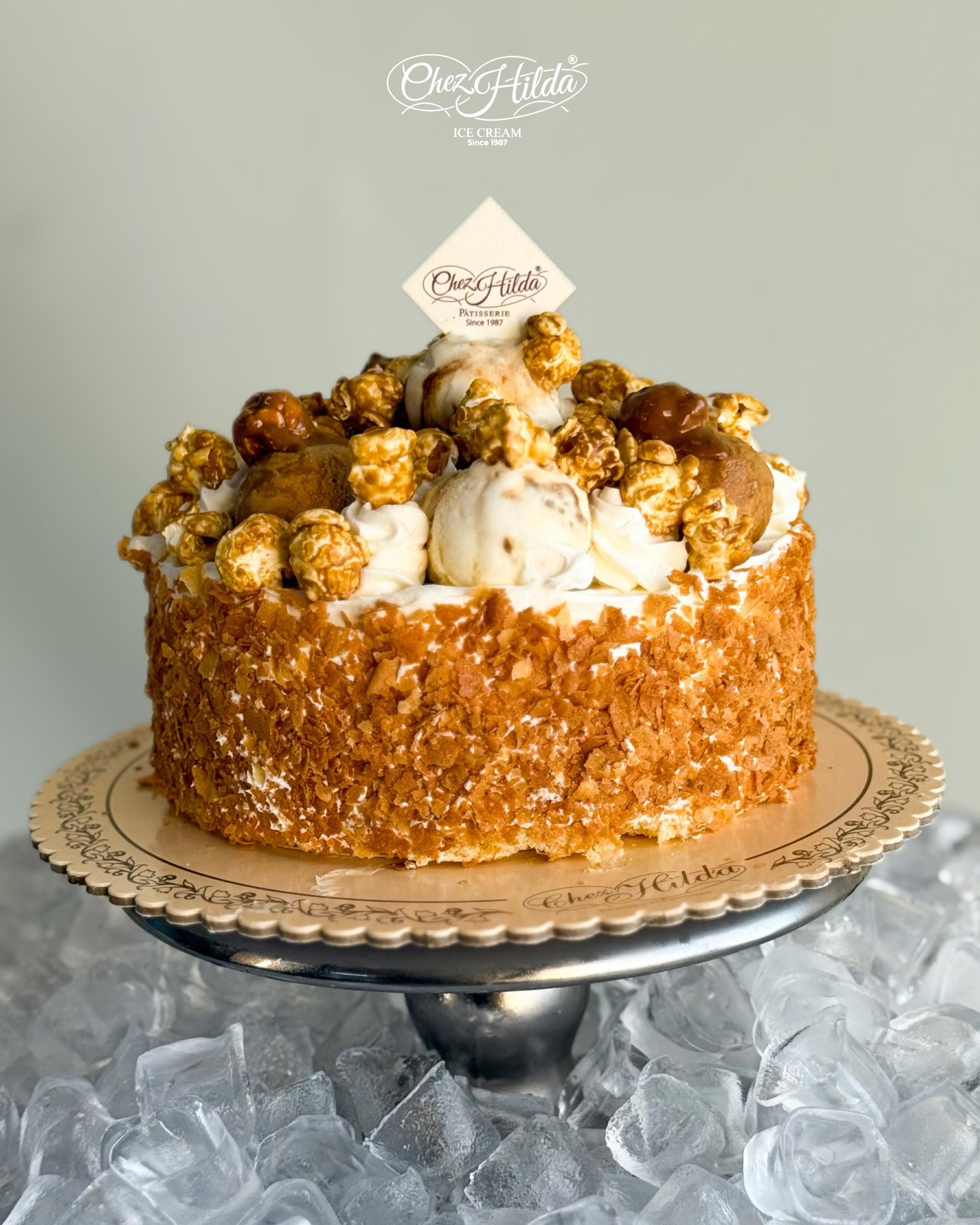 salted caramelized popcorn