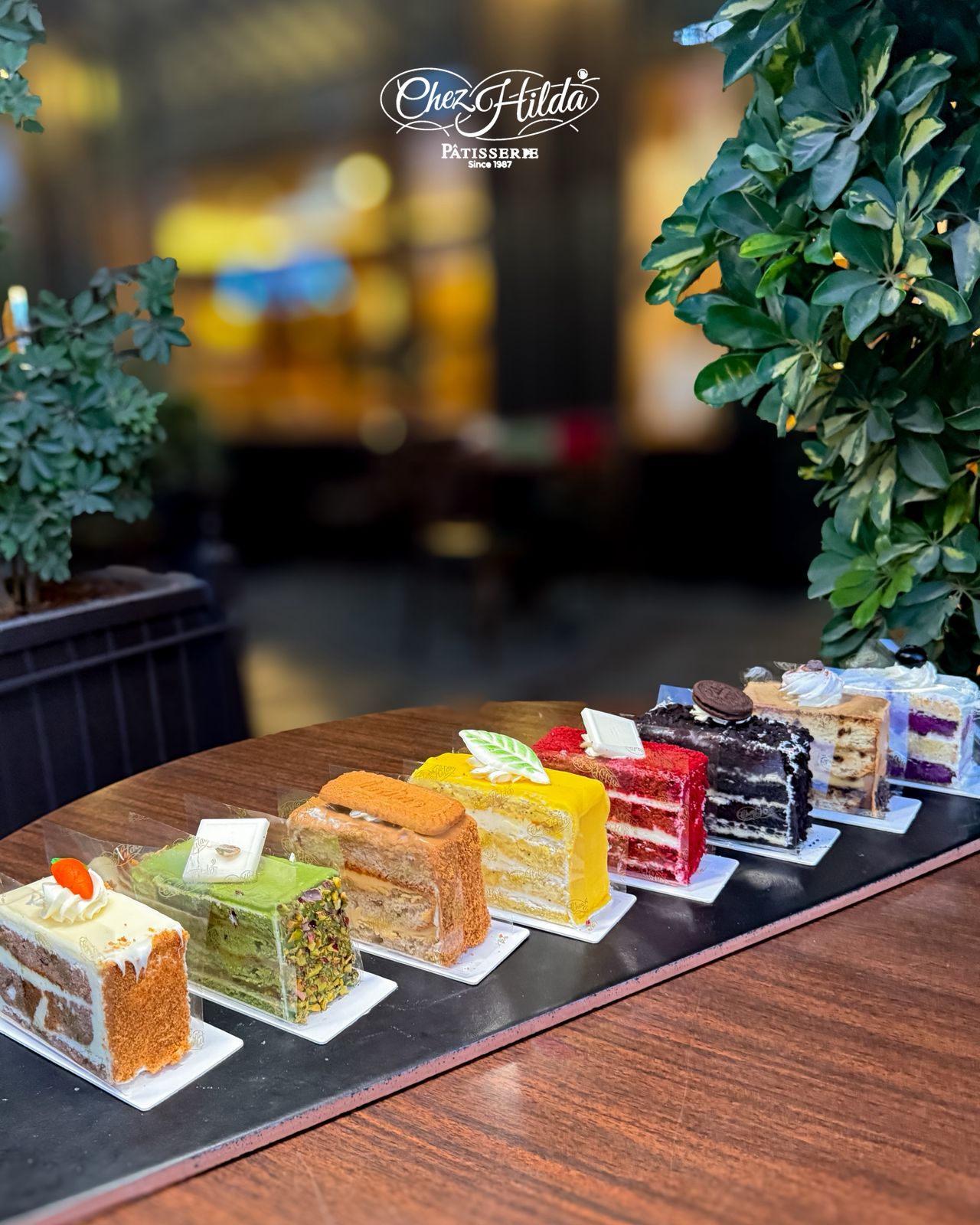 8 pieces of assorted cake