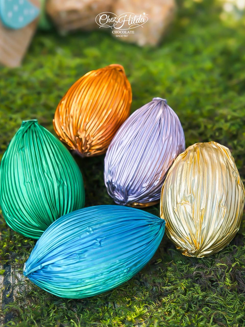 colored eggs medium