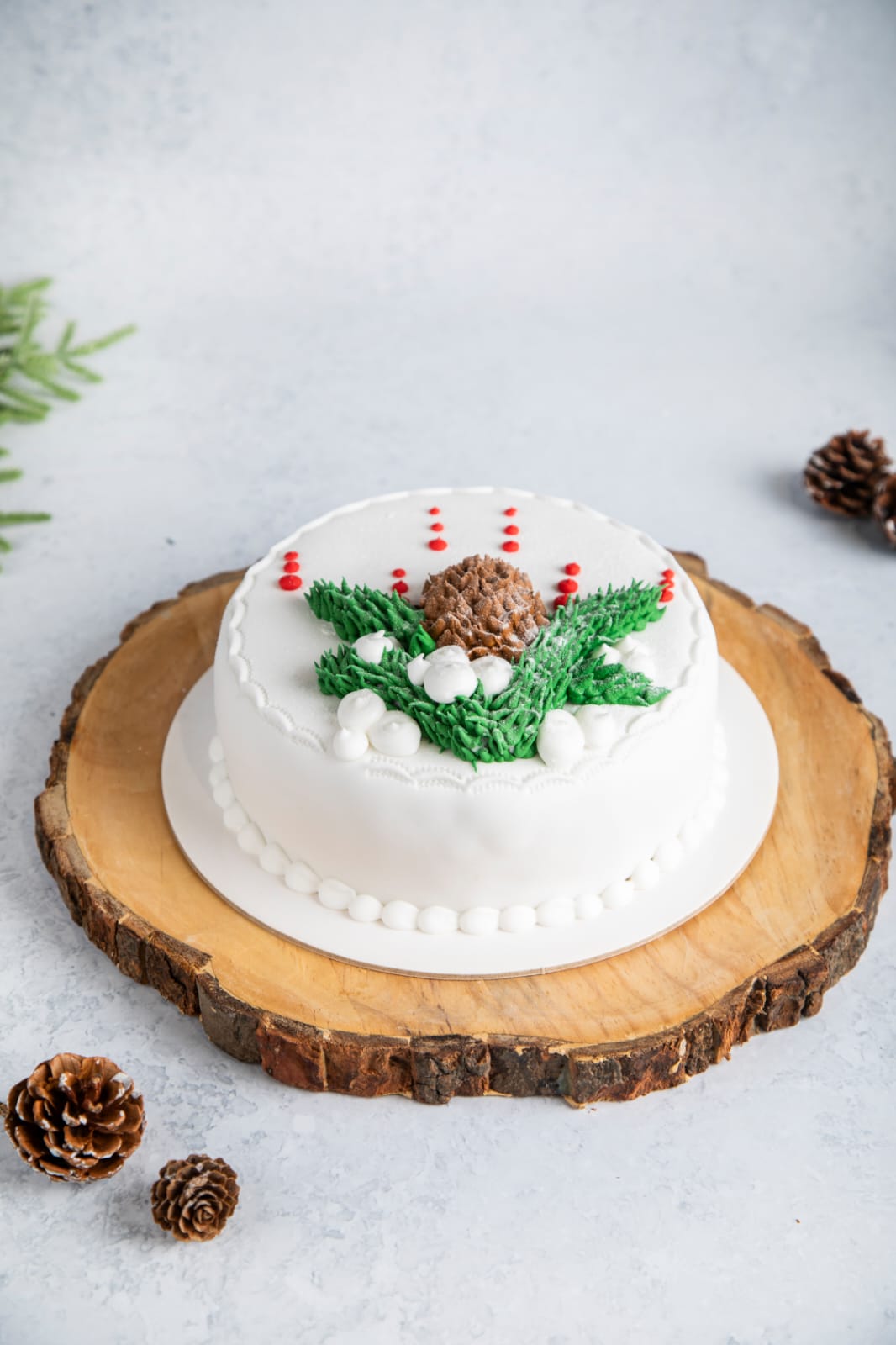 Christmas Cake - Leafs